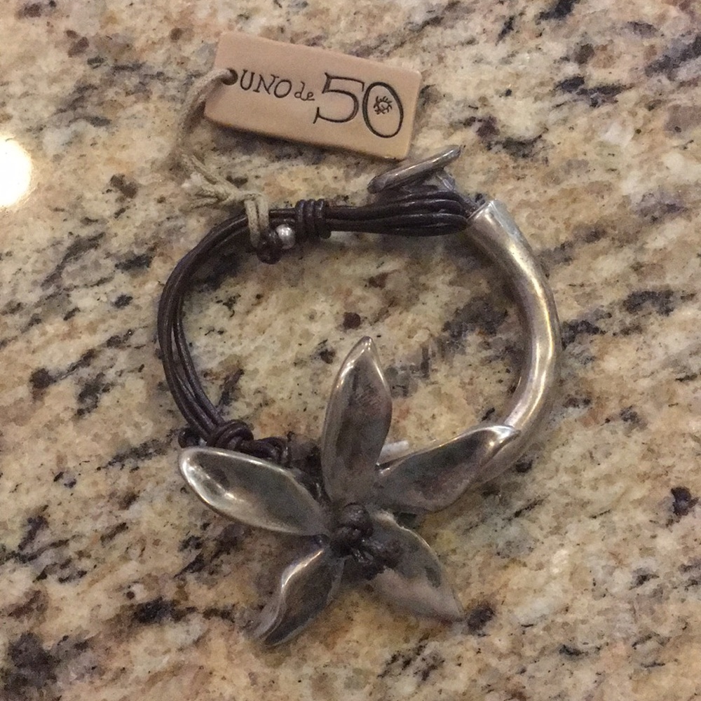 NWT UNO de 50 bracelet